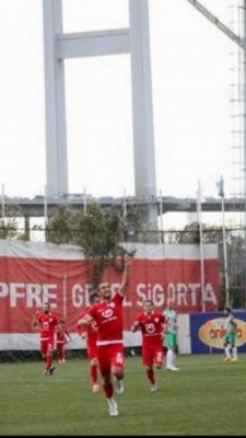Boşnak Futbolcumuz Ağları Sarstı