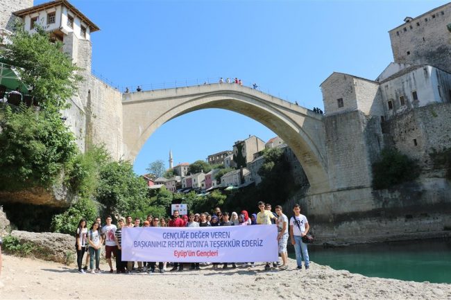 Başarılı Öğrencilere Bosna Ödülü