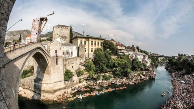 Mostar’da Red Bull Cliff Diving Dünya Serisi