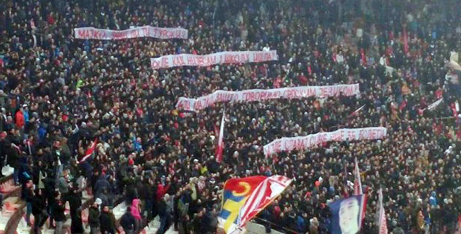 Belgrad’da Faşist pankart “Anne, Türkçe Biliyor musun”