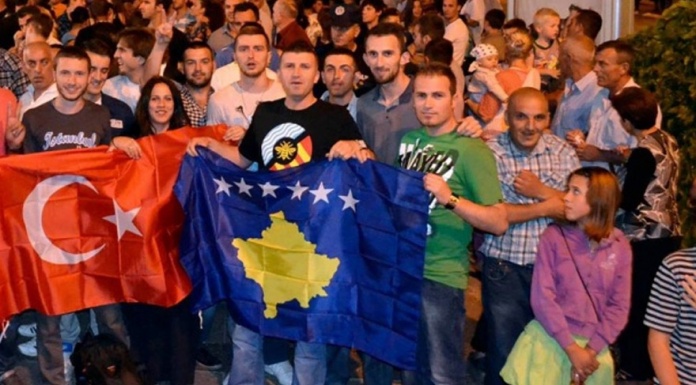 Kosova’lı Türkler ve Türkçe Üzerine Makale