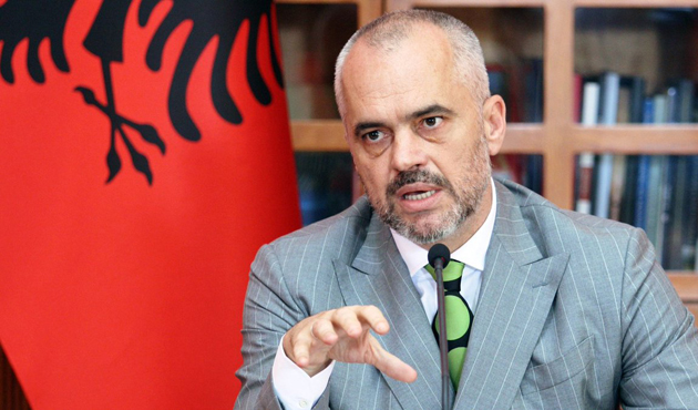 Arnavutluk: “Kosova’yla birleşebiliriz” açıklaması