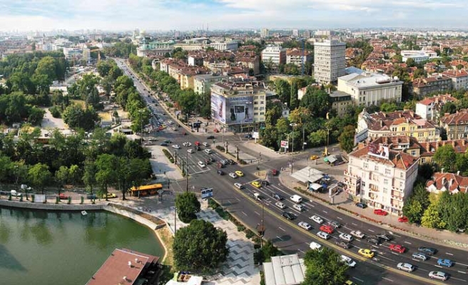 Bulgaristan’dan Yurtdışındaki Vatandaşlarına “Geri dönün” Çağrısı