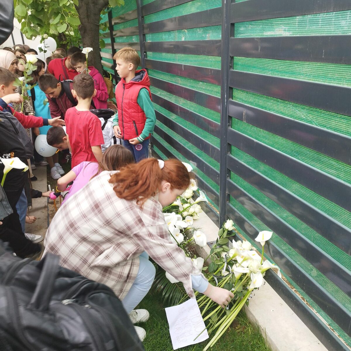Novipazarlı Çocuklar Belgrad’da Hayatını Kaybeden Akranlarını Andı