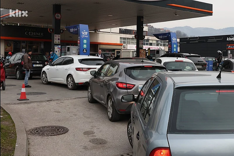 Savaşın Faturası: Bosna Hersek’de Benzin Alımına Kısıtlama Getirildi !!
