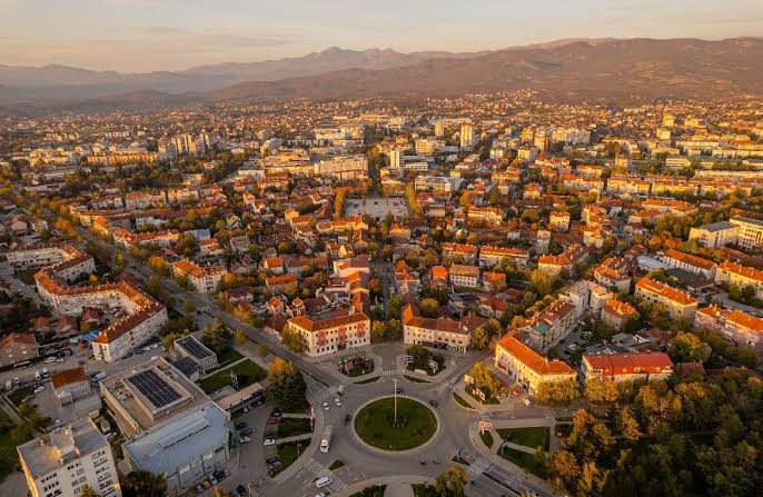 Sancak Boşnakları ve Nikşi&ccedil; K&ouml;kenli Boşnak Aileler…